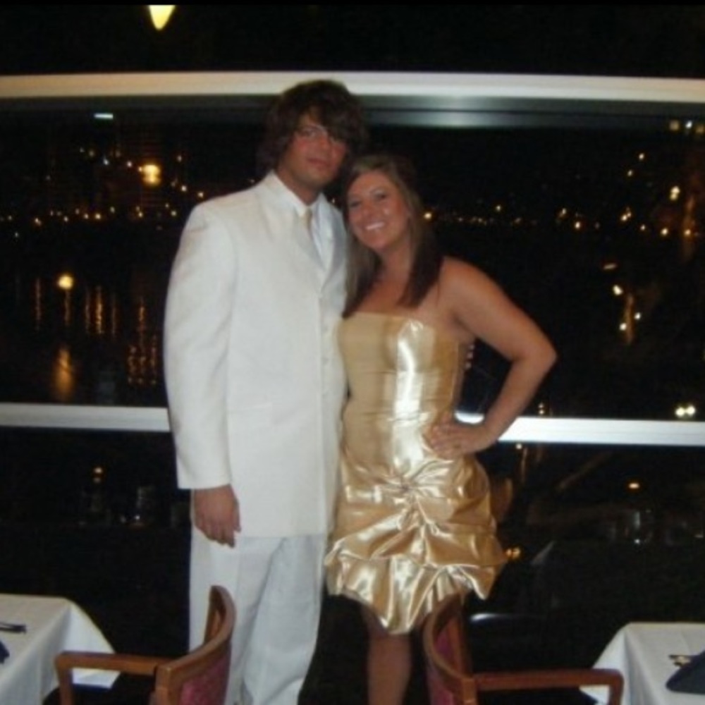 Gold prom dress!